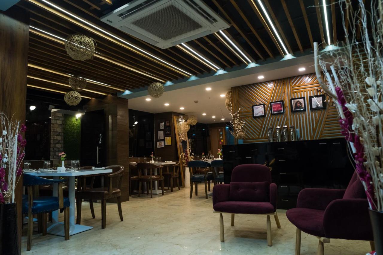 The Avenue Hotel Ballygunge Калькутта Экстерьер фото